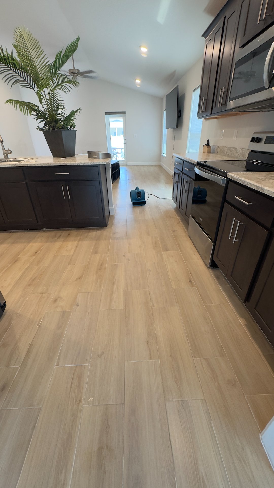 Professional Tile & Grout cleaning, Viera, FL (2)